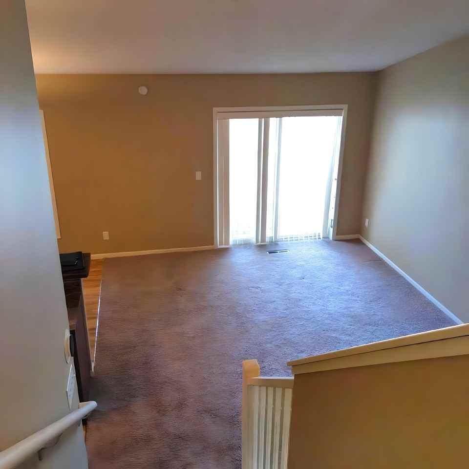 905 Wescott Sq #905 - Photo 2 of 24