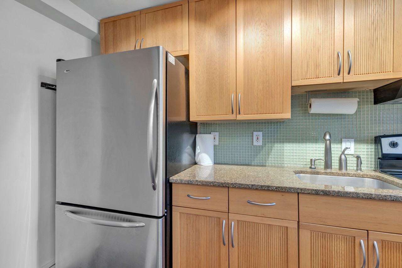 1725 N Queens Ln #1-109 - Photo 7 of 14