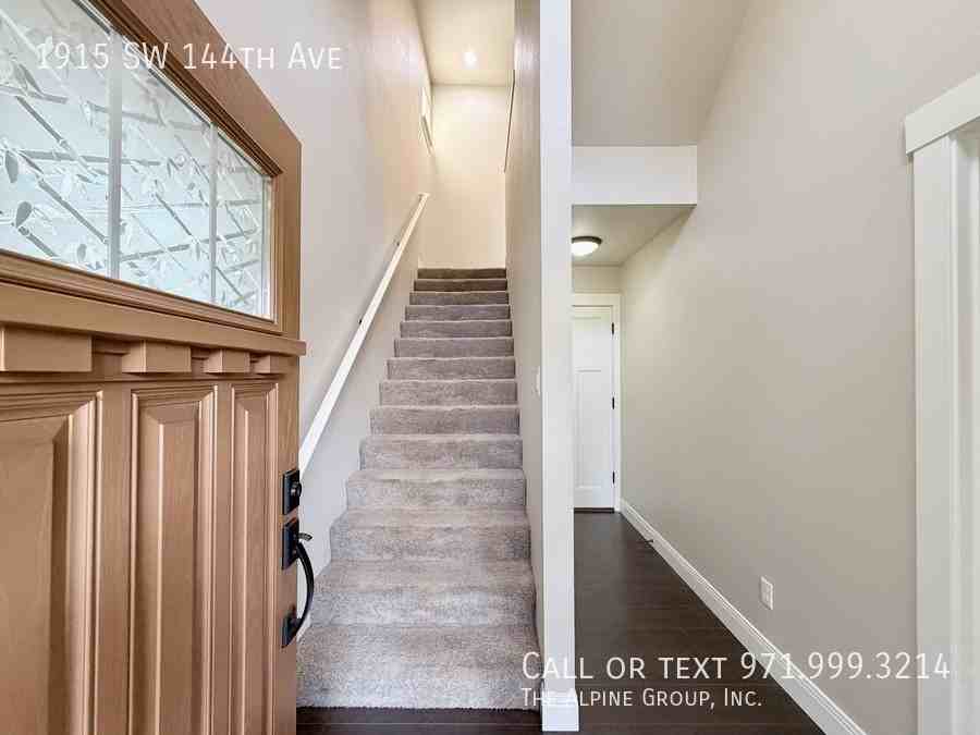 1915 Sw 144th Ave - Photo 2 of 43