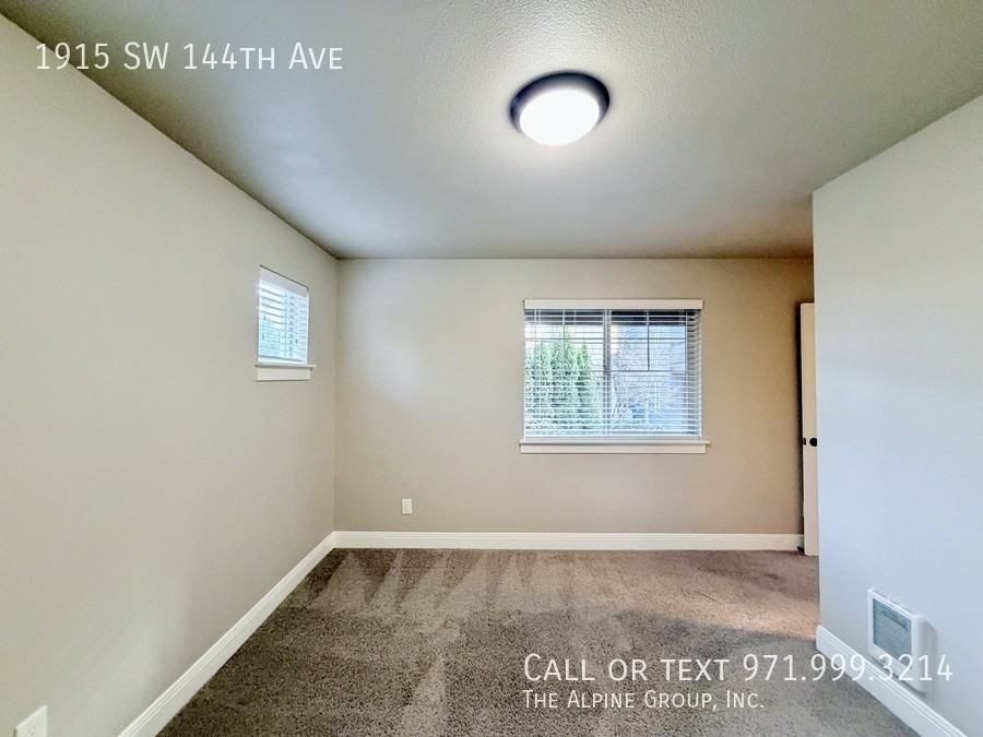 1915 Sw 144th Ave - Photo 5 of 43