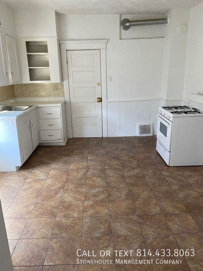 1619 Plum St #3 - Photo 5 of 7