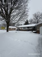 featured image of 5796 Christie Ave Se