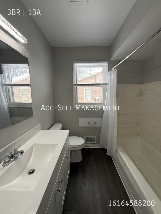 5796 Christie Ave Se - Photo 7 of 15