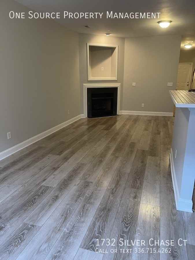 1732 Silver Chase Ct - Photo 4 of 20