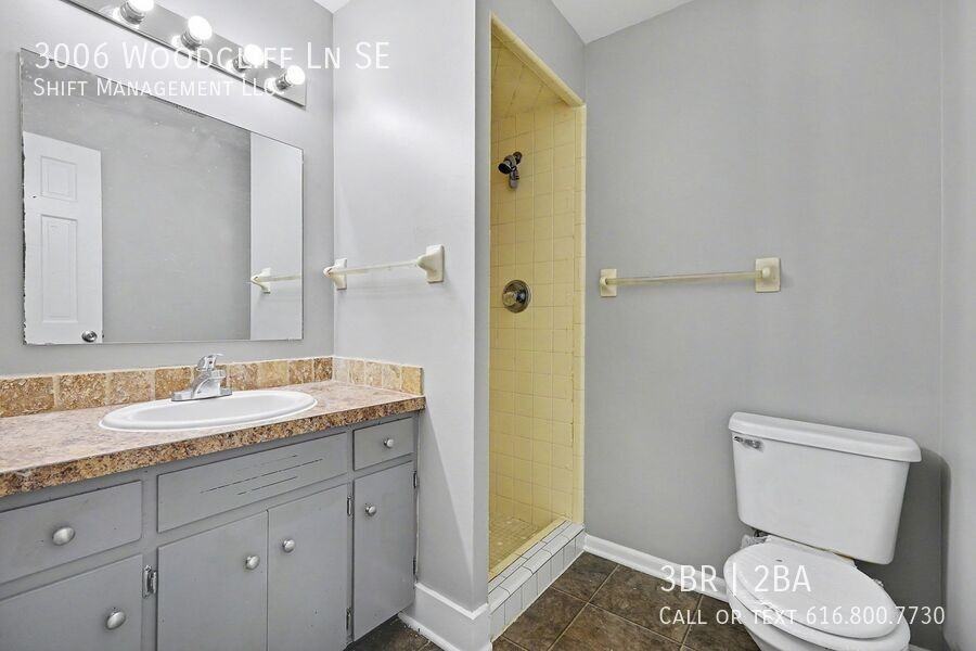 3006 Woodcliff Ln Se - Photo 7 of 15