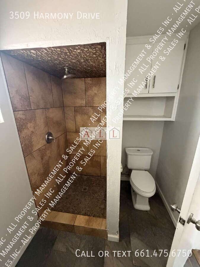 3509 Harmony Dr - Photo 4 of 19