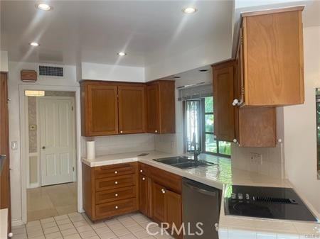 23439 Clarendon St #23439 - Photo 3 of 30