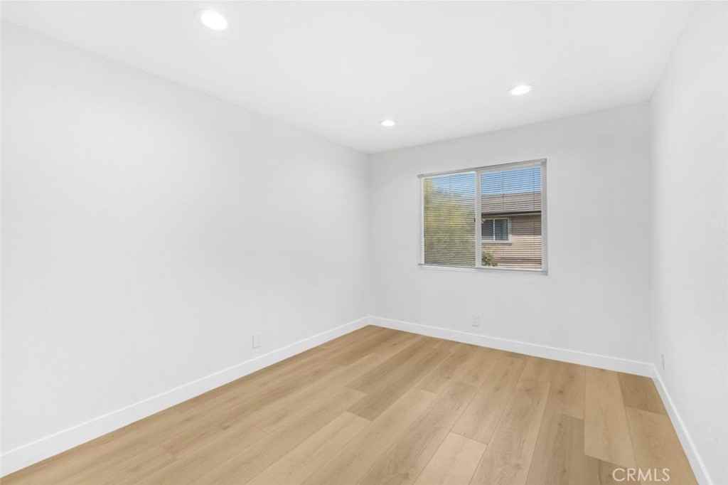 7435 Shadyglade Ave #7435-5 - Photo 6 of 21