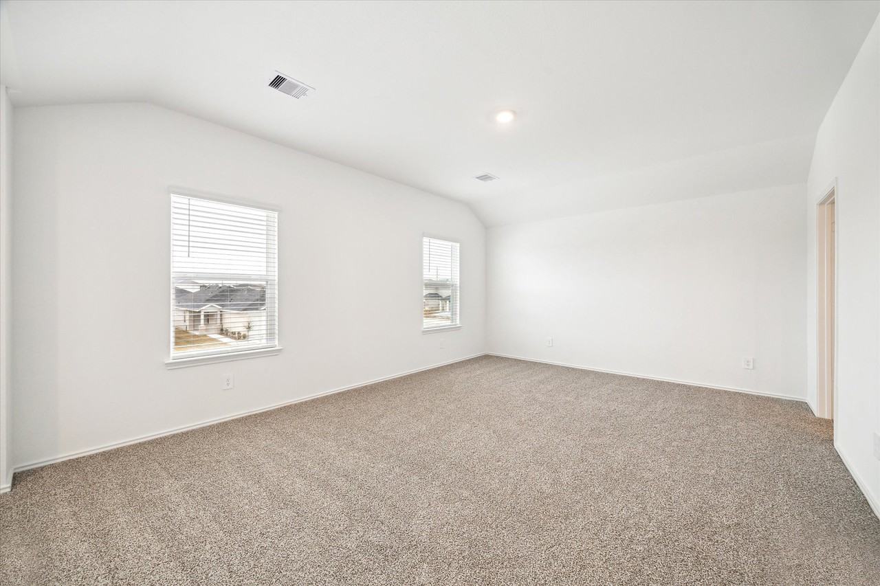 1011 Concord Pointe Ln - Photo 6 of 10