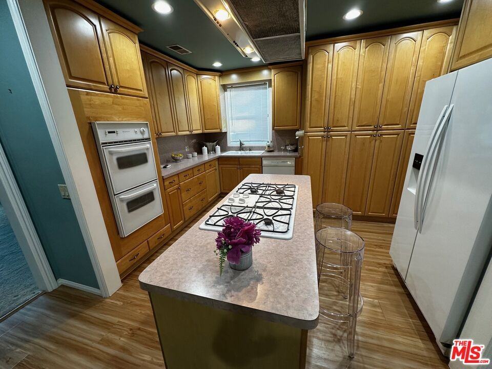 3791 Olmsted Ave #3791 - Photo 4 of 46