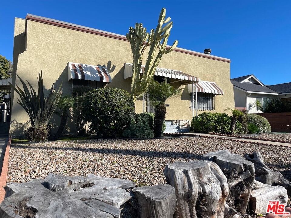 2934 12th Ave #2934 - Photo 2 of 9