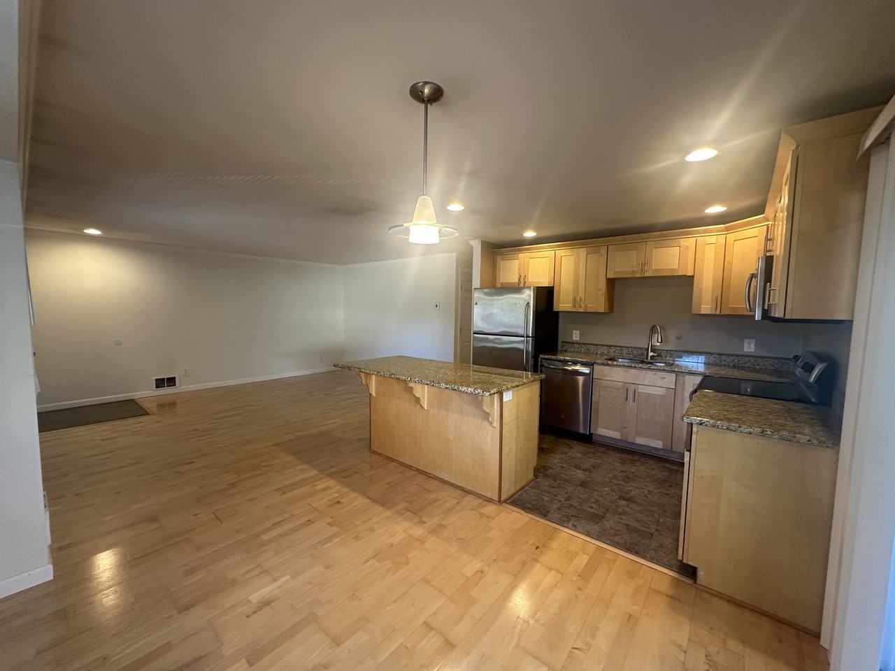 415 Healy Ave S #1 - Photo 6 of 16