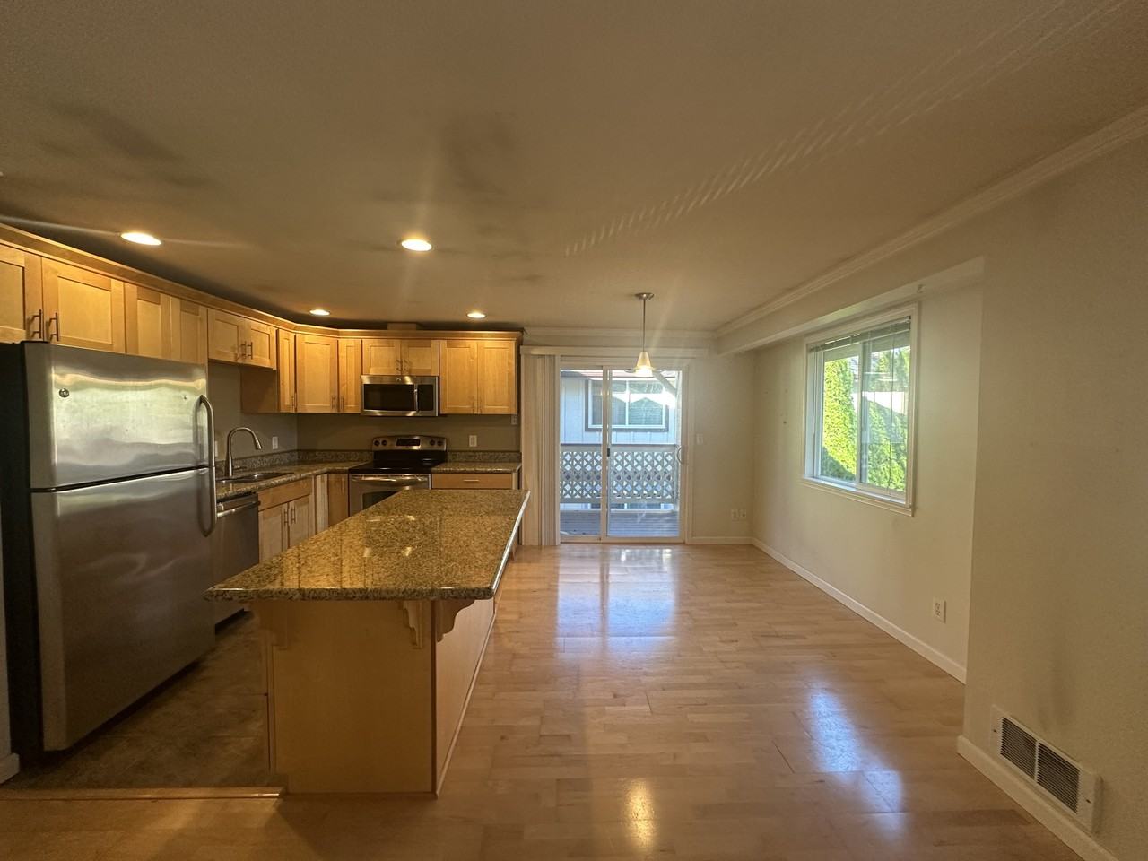 415 Healy Ave S #1 - Photo 7 of 16