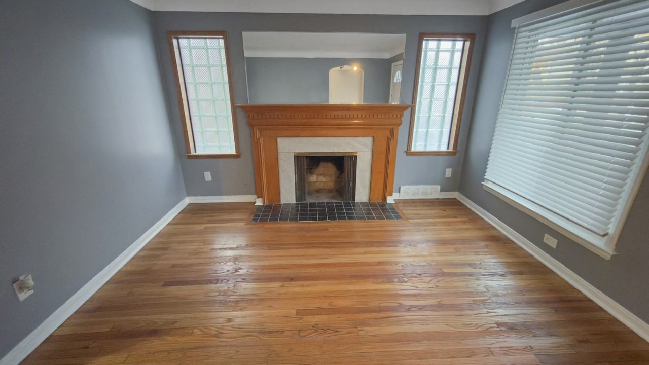 3625 Chatsworth St #1 - Photo 5 of 20