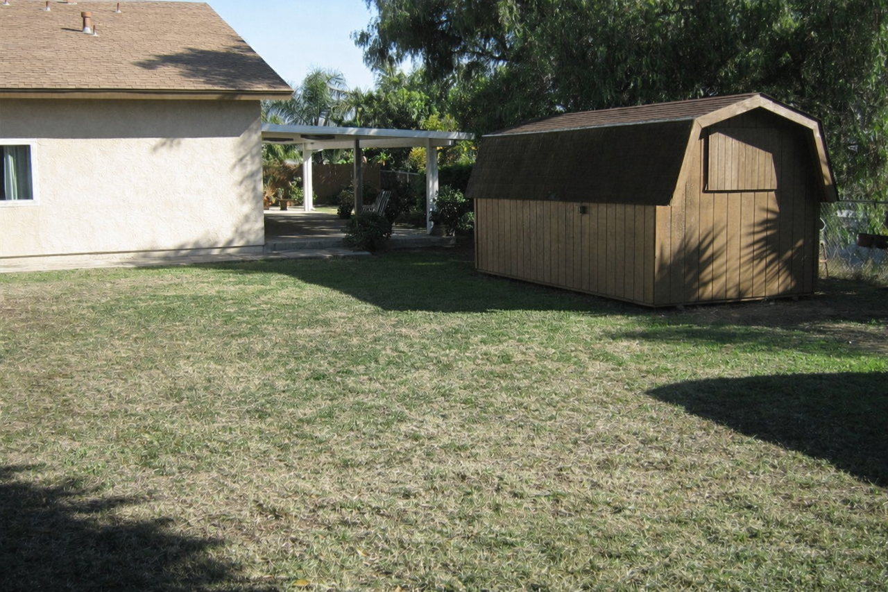 220 Sandstone St #1 - Photo 7 of 7