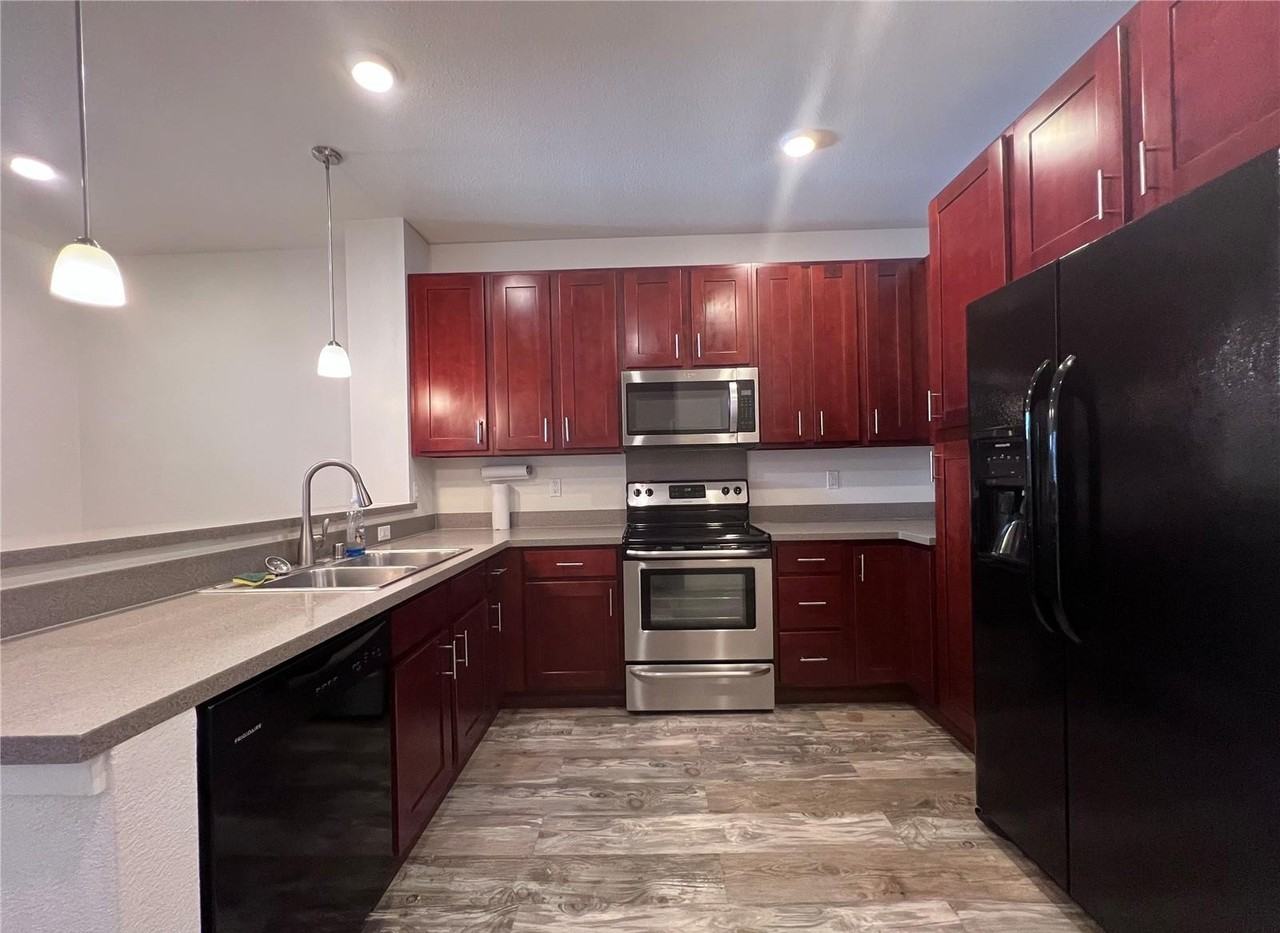 550 Kamaaha Ave #1 - Photo 3 of 24