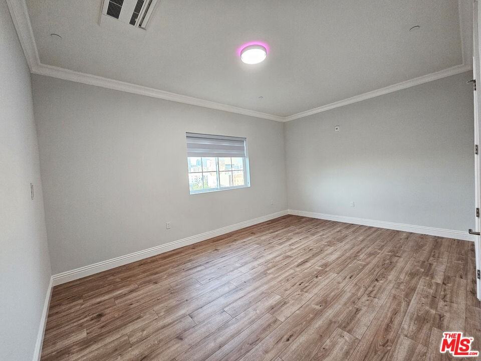 944 S Serrano Ave #944PH1 - Photo 7 of 29