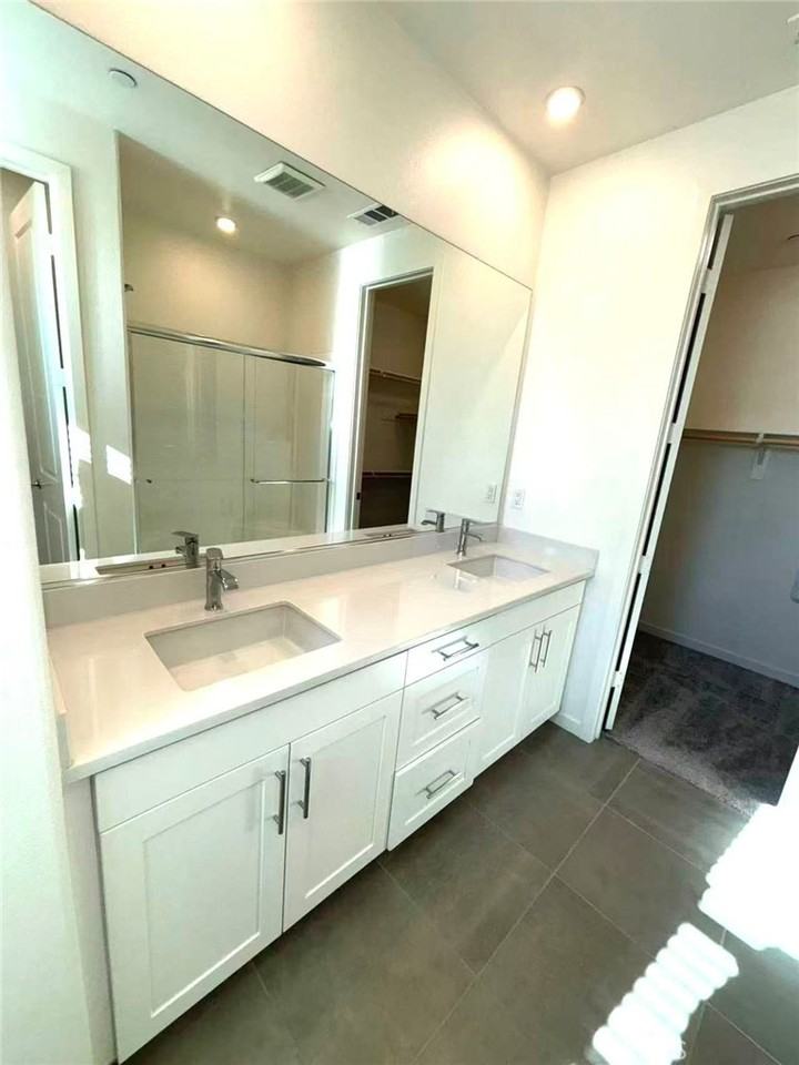 42 Harmony Dr #42 - Photo 4 of 15