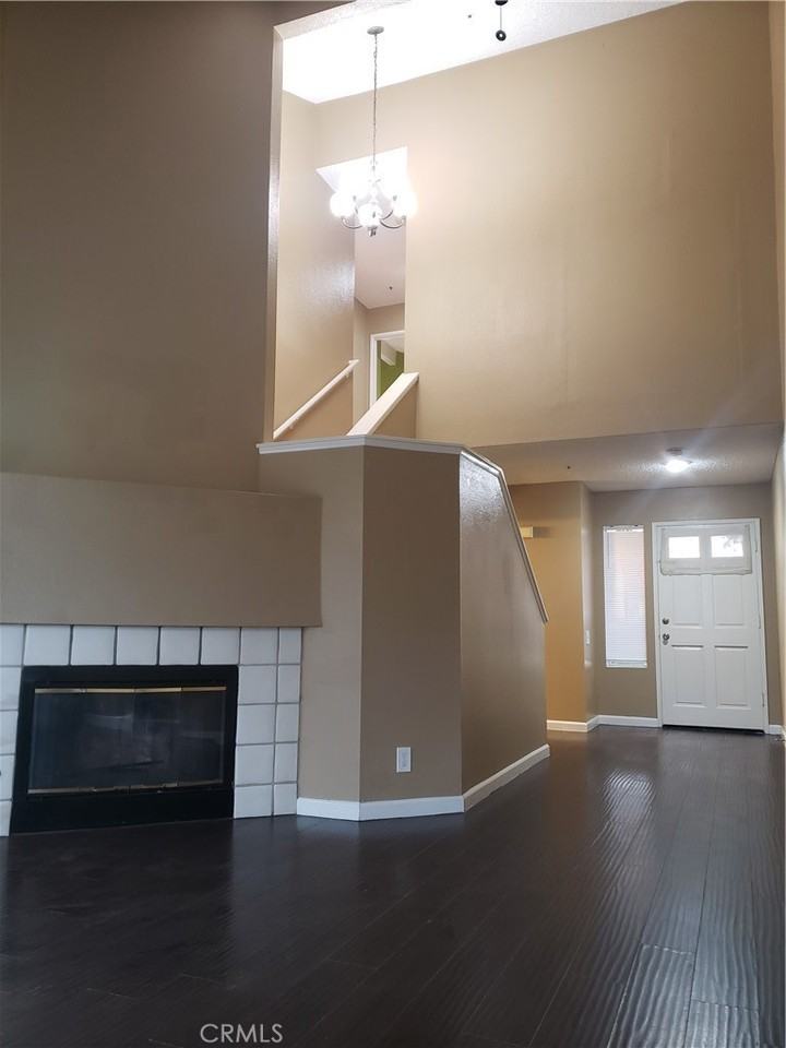 8896 Grandville Cir #8896 - Photo 4 of 23