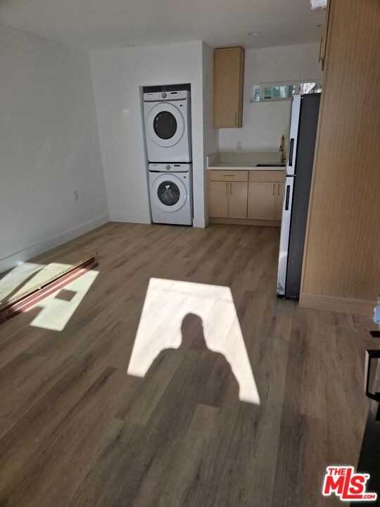 11912 Elkwood St #11912 - Photo 4 of 5