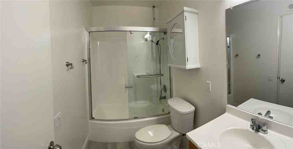 21075 Lycoming St #21075 - Photo 2 of 10