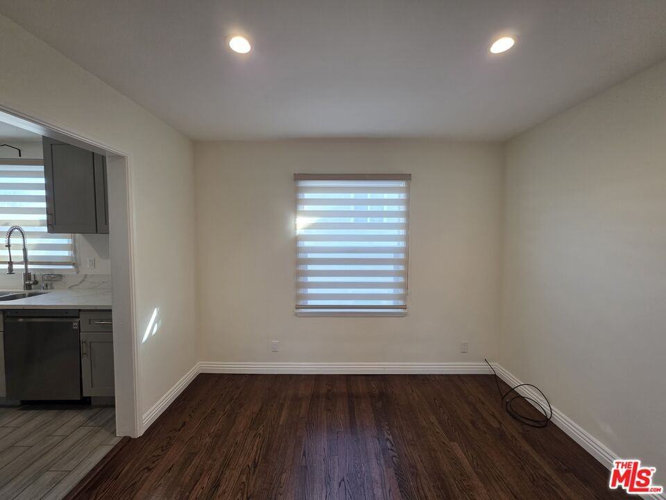 102 Gaviota Ave #102-112 - Photo 3 of 27