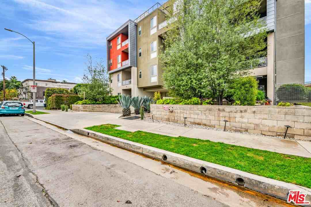 4211 Redwood Ave #4211-304 - Photo 3 of 29