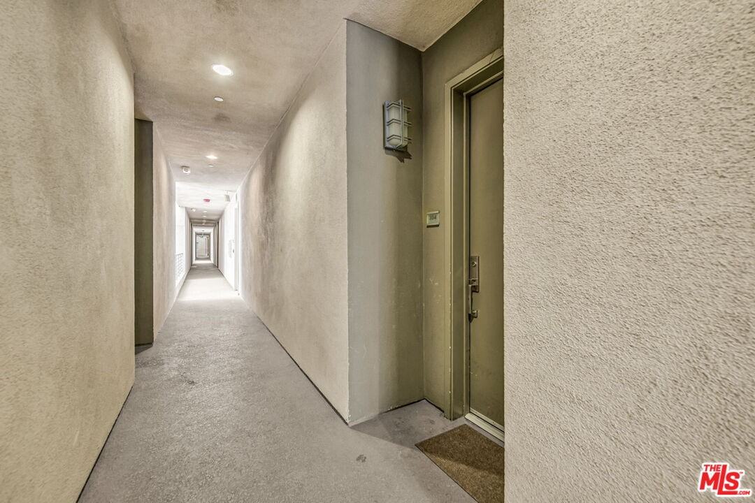 4211 Redwood Ave #4211-304 - Photo 4 of 29