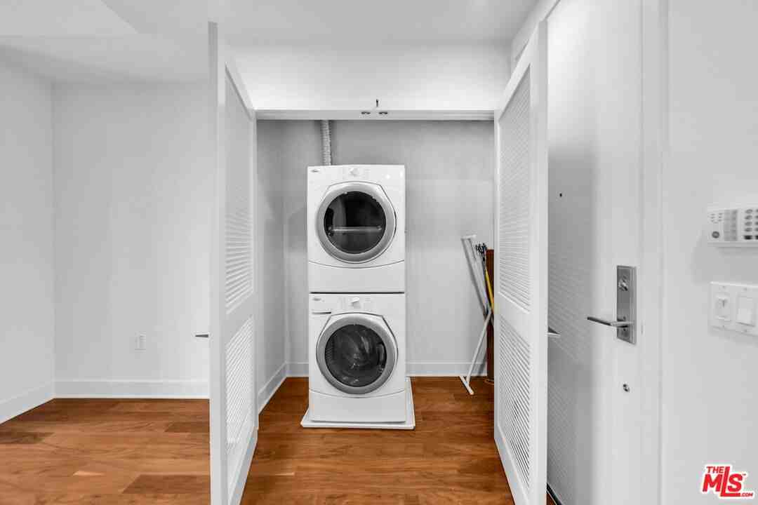 4211 Redwood Ave #4211-304 - Photo 7 of 29