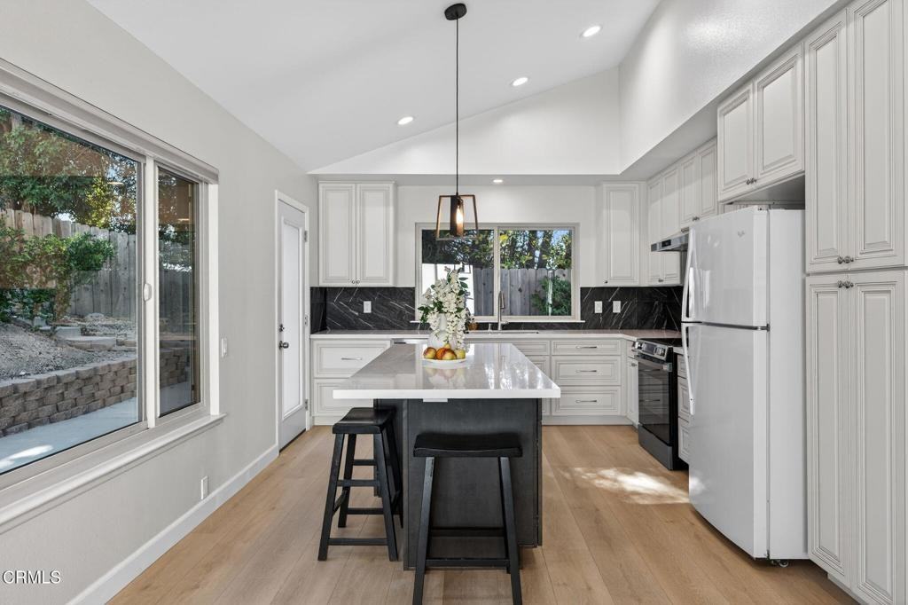 1970 Smokewood Ct #1970 - Photo 3 of 28