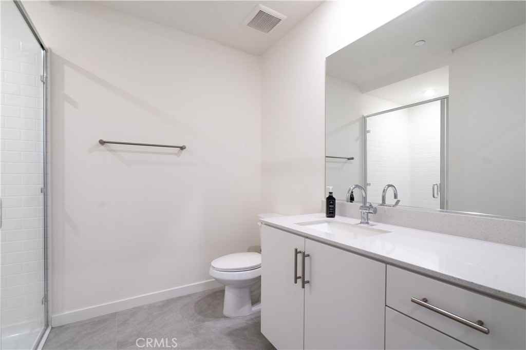 3251 E Emerald Dr #3251 - Photo 4 of 47