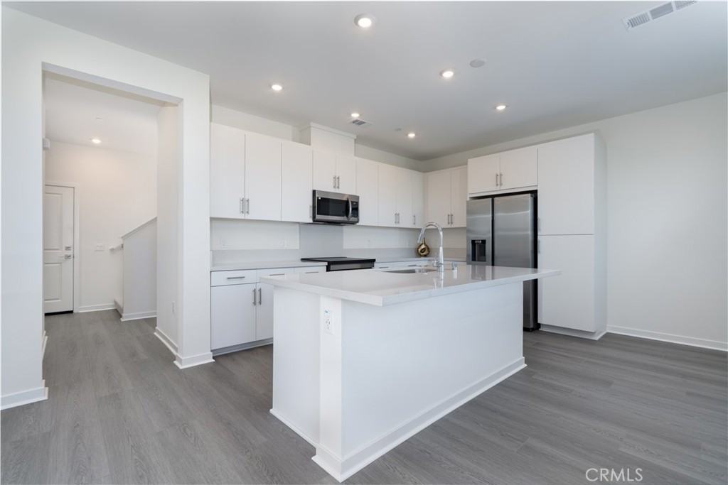 3251 E Emerald Dr #3251 - Photo 5 of 47