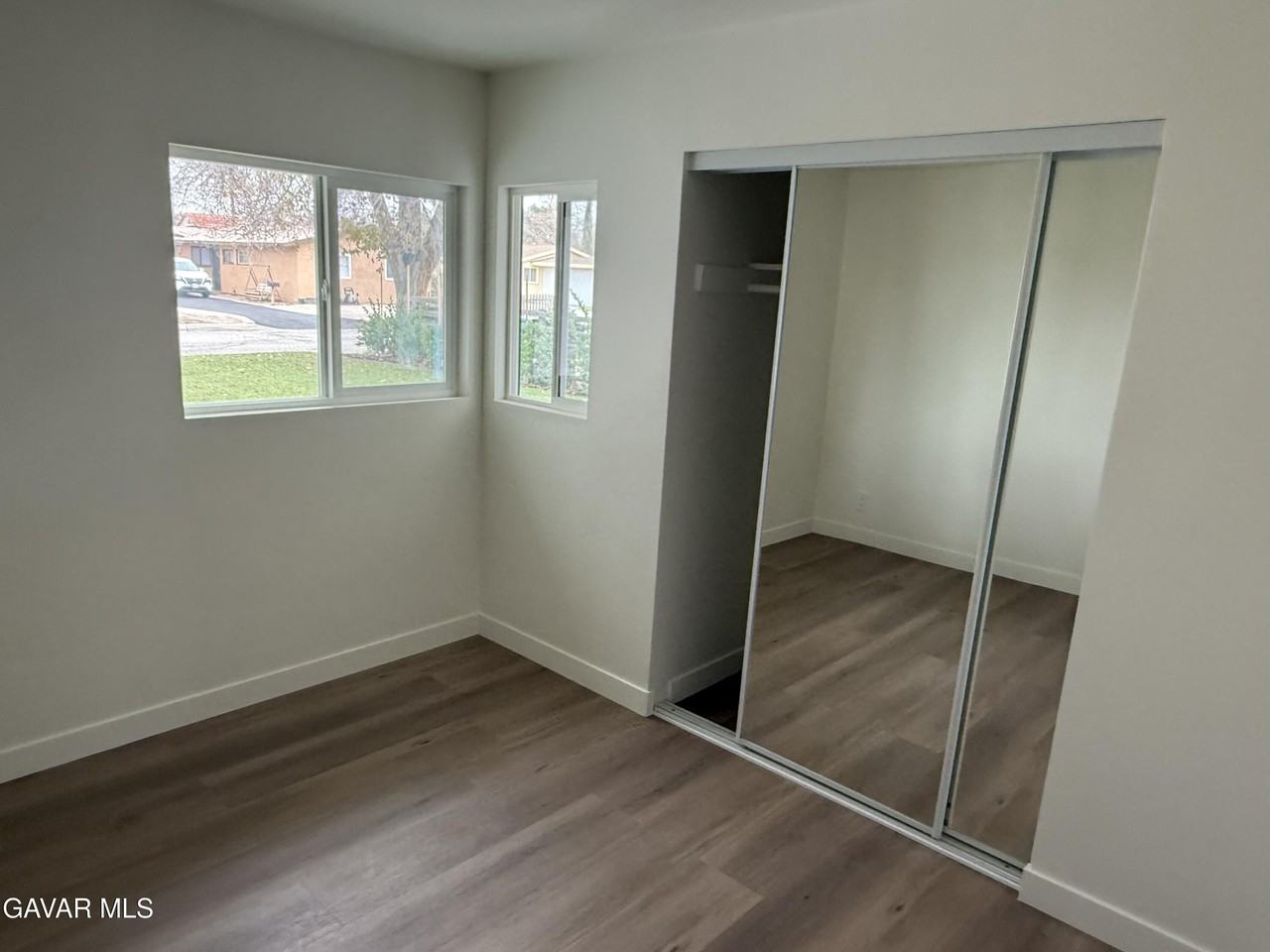 45433 Lorimer Ave #45433 - Photo 6 of 10