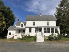 featured image of 39 Middle St #2