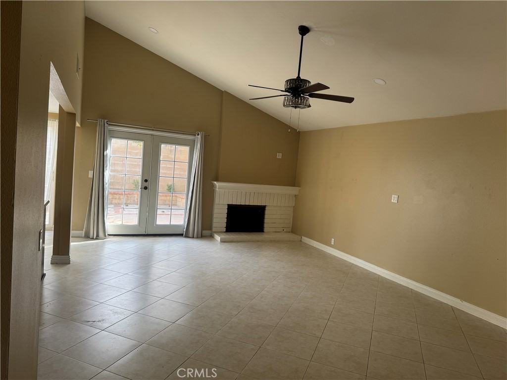 6990 E Creek Side Ln #6990 - Photo 4 of 7