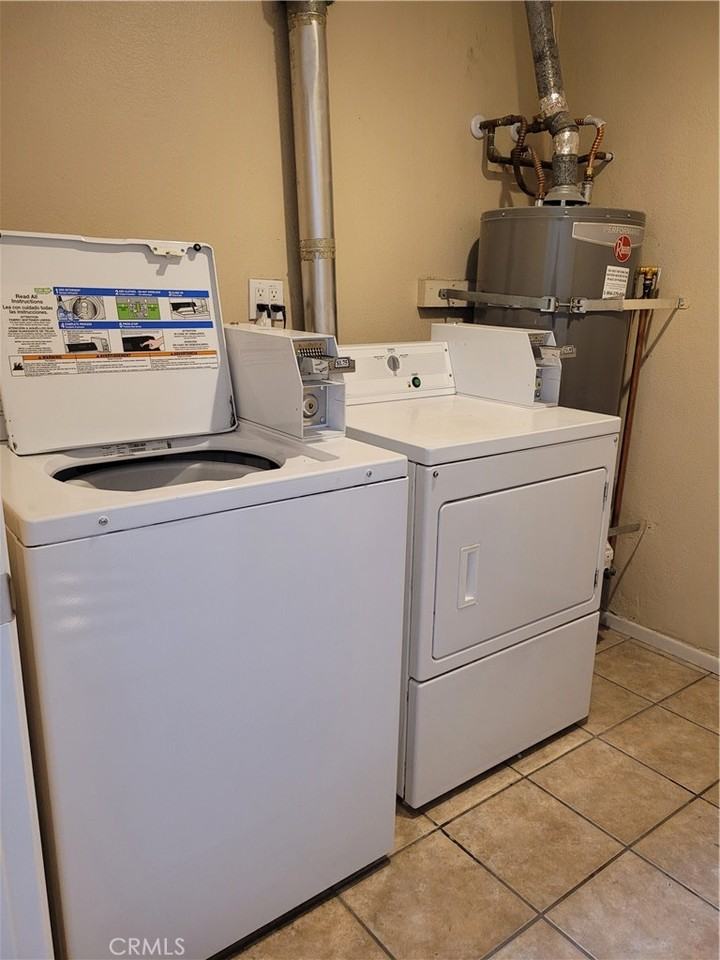 11041 La Maida St #11041-8 - Photo 3 of 13