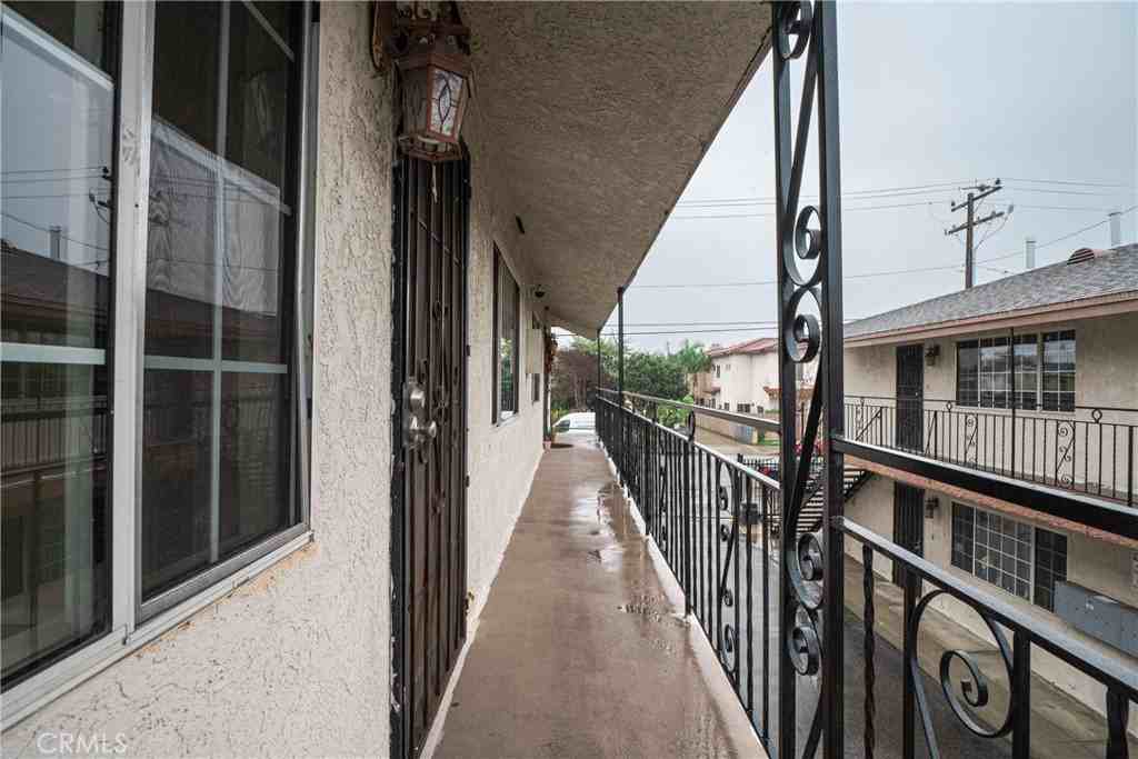 921 Carob Way #921 - Photo 6 of 14