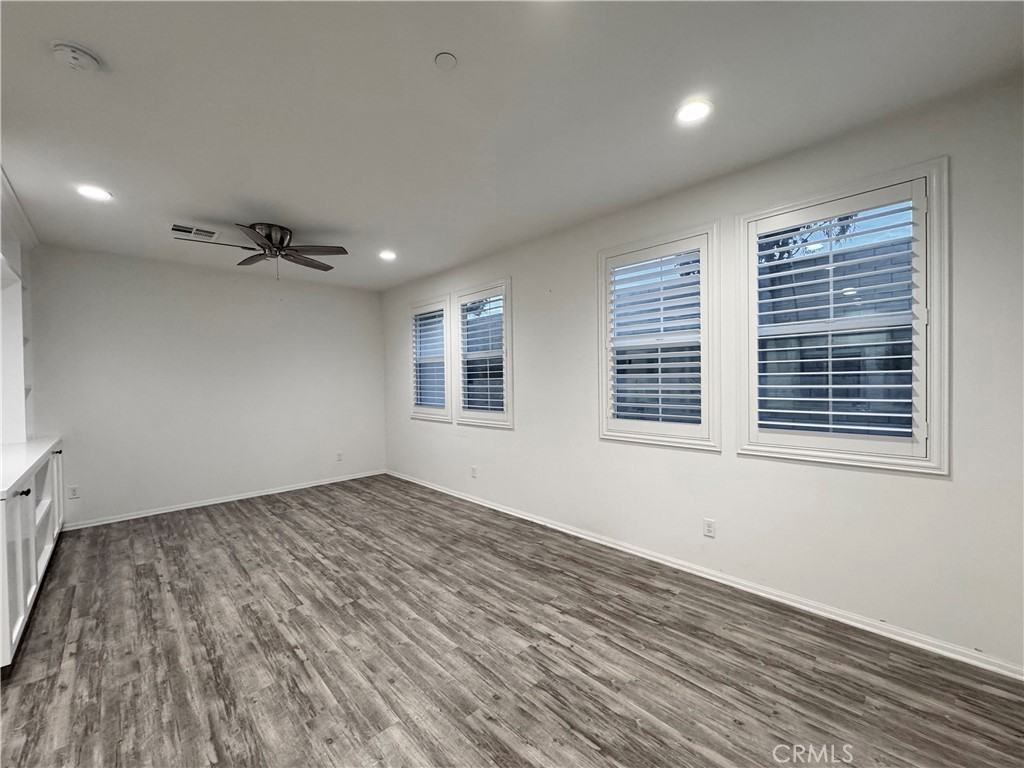 401 Castiano St #401 - Photo 2 of 30