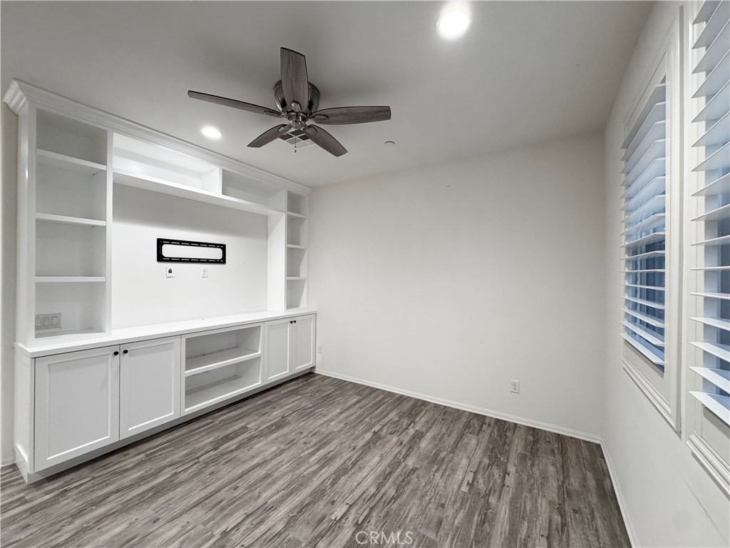 401 Castiano St #401 - Photo 7 of 30