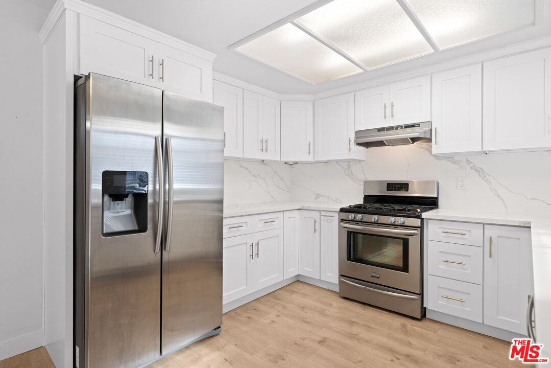 7904 Topanga Canyon Blvd #7904-6 - Photo 3 of 24