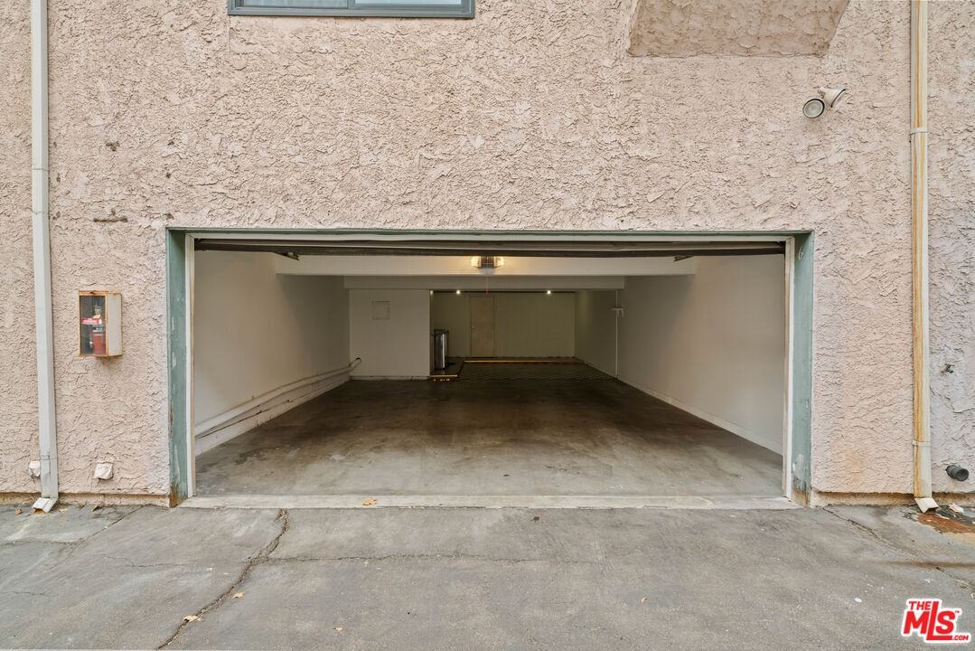 7904 Topanga Canyon Blvd #7904-6 - Photo 4 of 24