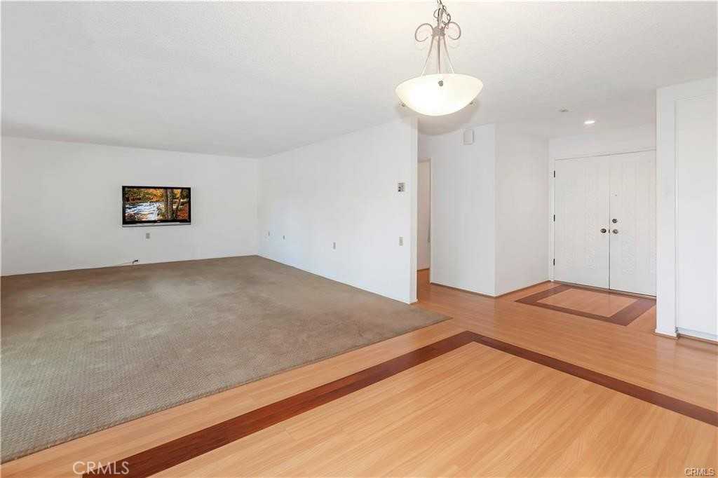 2354 Via Mariposa W #23542F - Photo 3 of 14