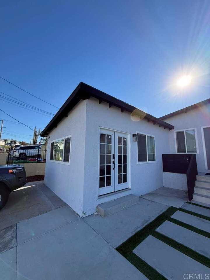 6127 Winchester St #6127 - Photo 2 of 6