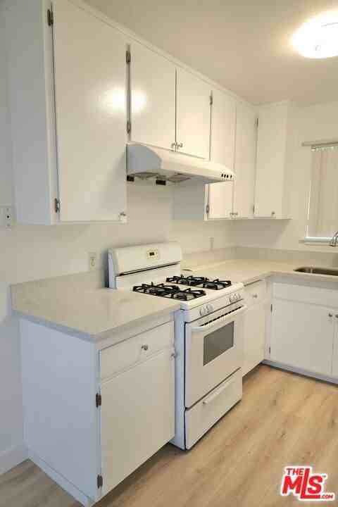 1451 Michigan Ave #1451-17 - Photo 3 of 15