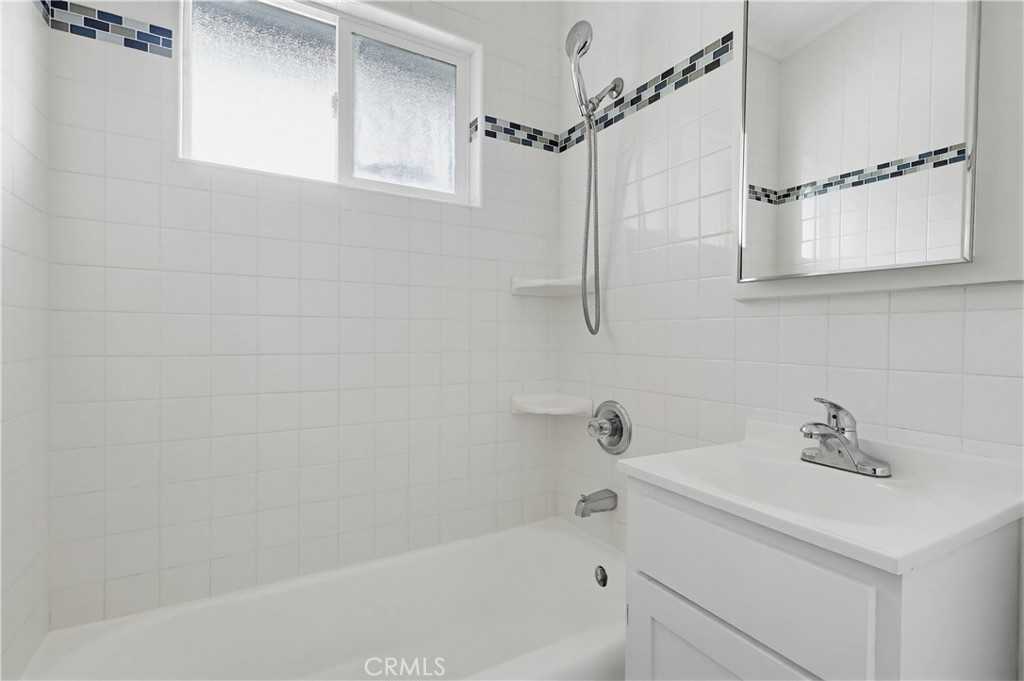 607 Mound Ave #607E - Photo 2 of 22