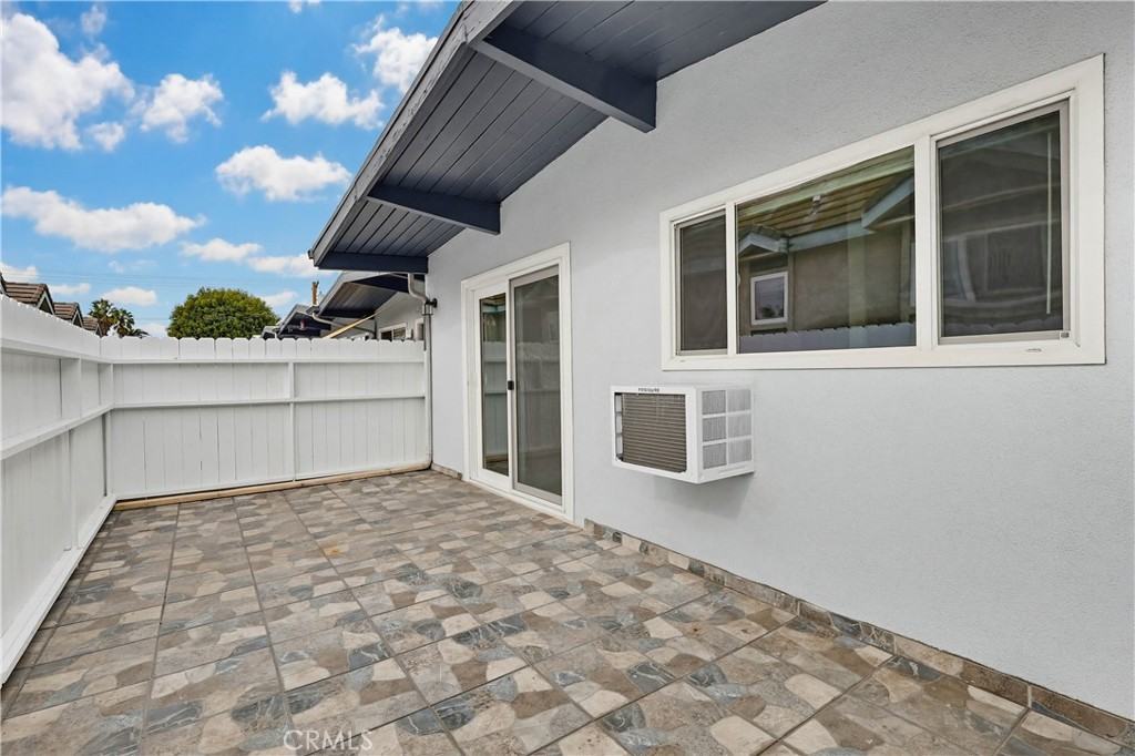 607 Mound Ave #607E - Photo 3 of 22