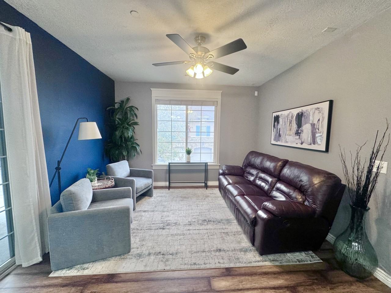 7 N Clayton Ct #1 - Photo 2 of 16