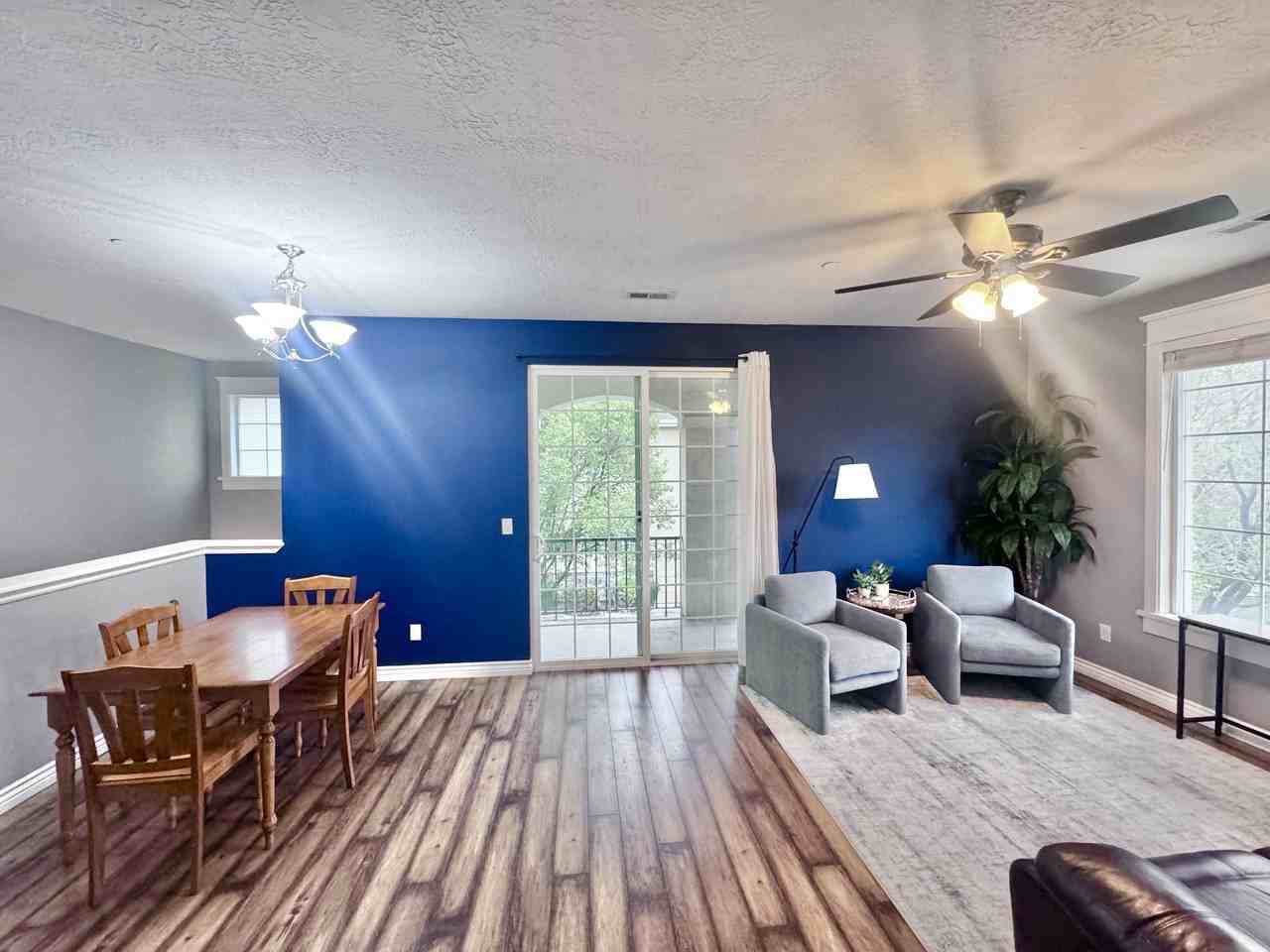 7 N Clayton Ct #1 - Photo 4 of 16