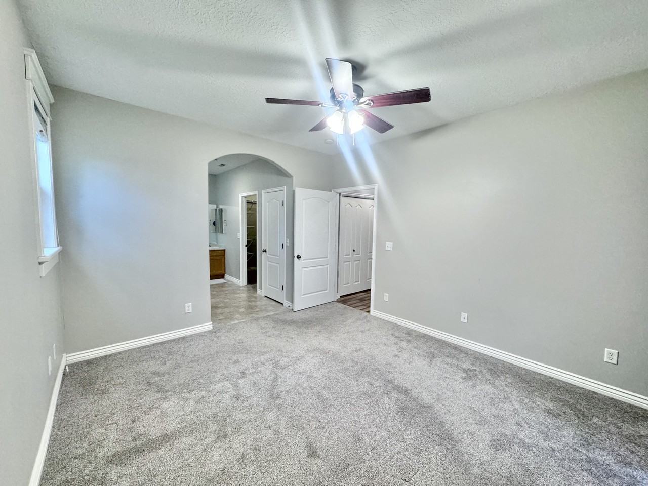 7 N Clayton Ct #1 - Photo 6 of 16