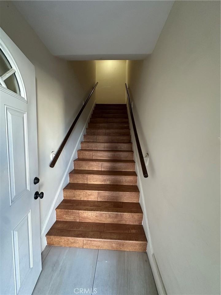 661 Ivy St #661 - Photo 2 of 14